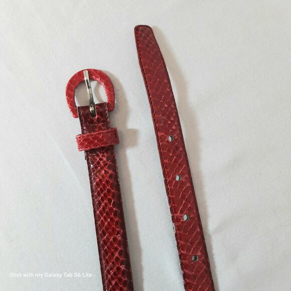 Distressed Genuine Reptile Skinny Belt Womens Medium Burnished Red - Picture 6 of 11
